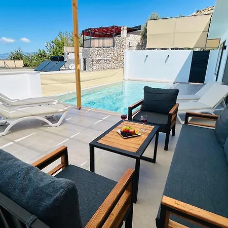 Kovuk Villalari Villa *